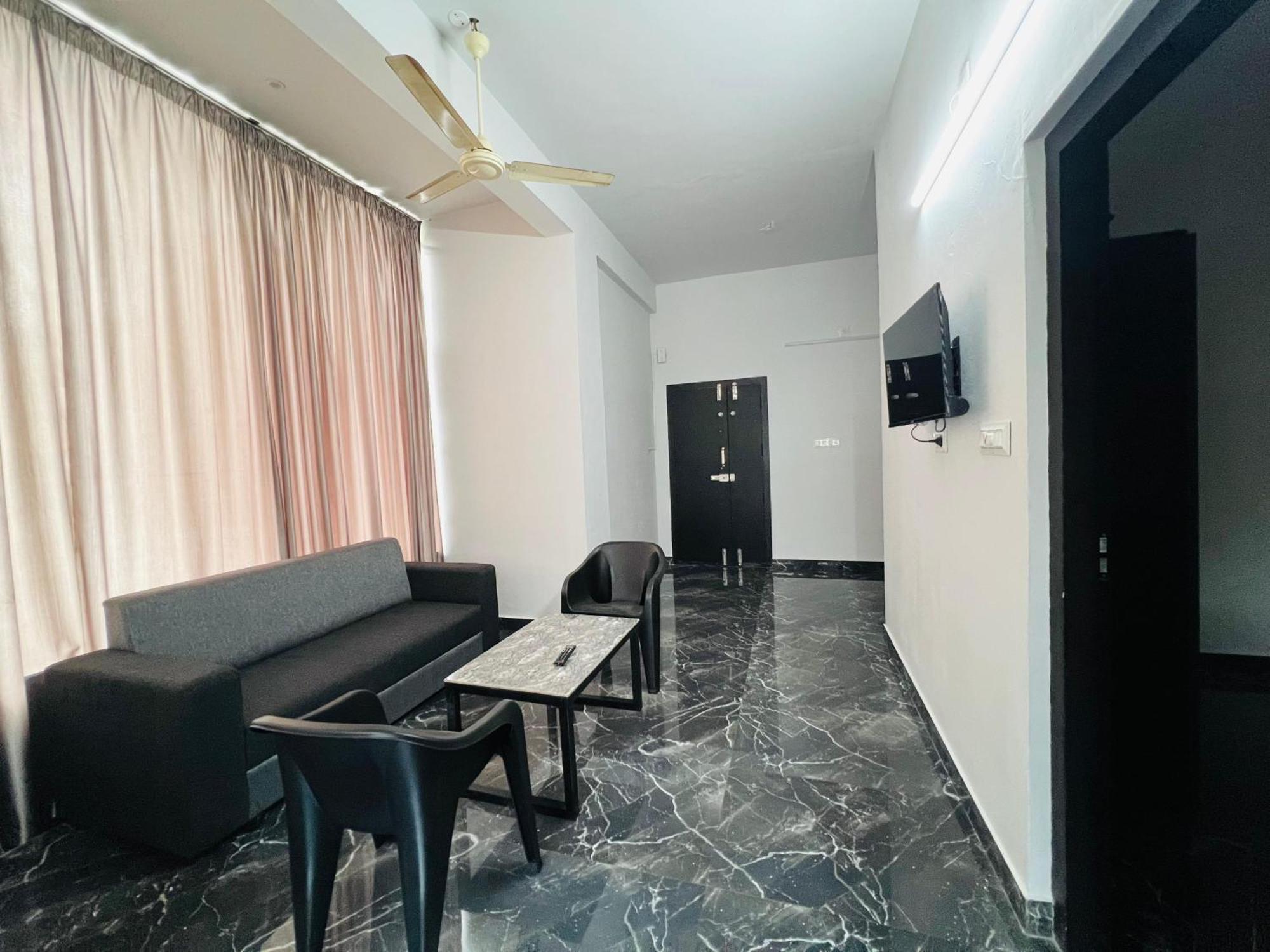 Nest Homes Nilambūr Buitenkant foto