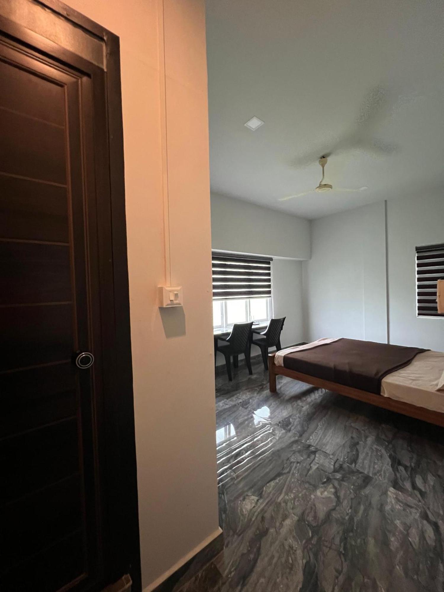 Nest Homes Nilambūr Buitenkant foto