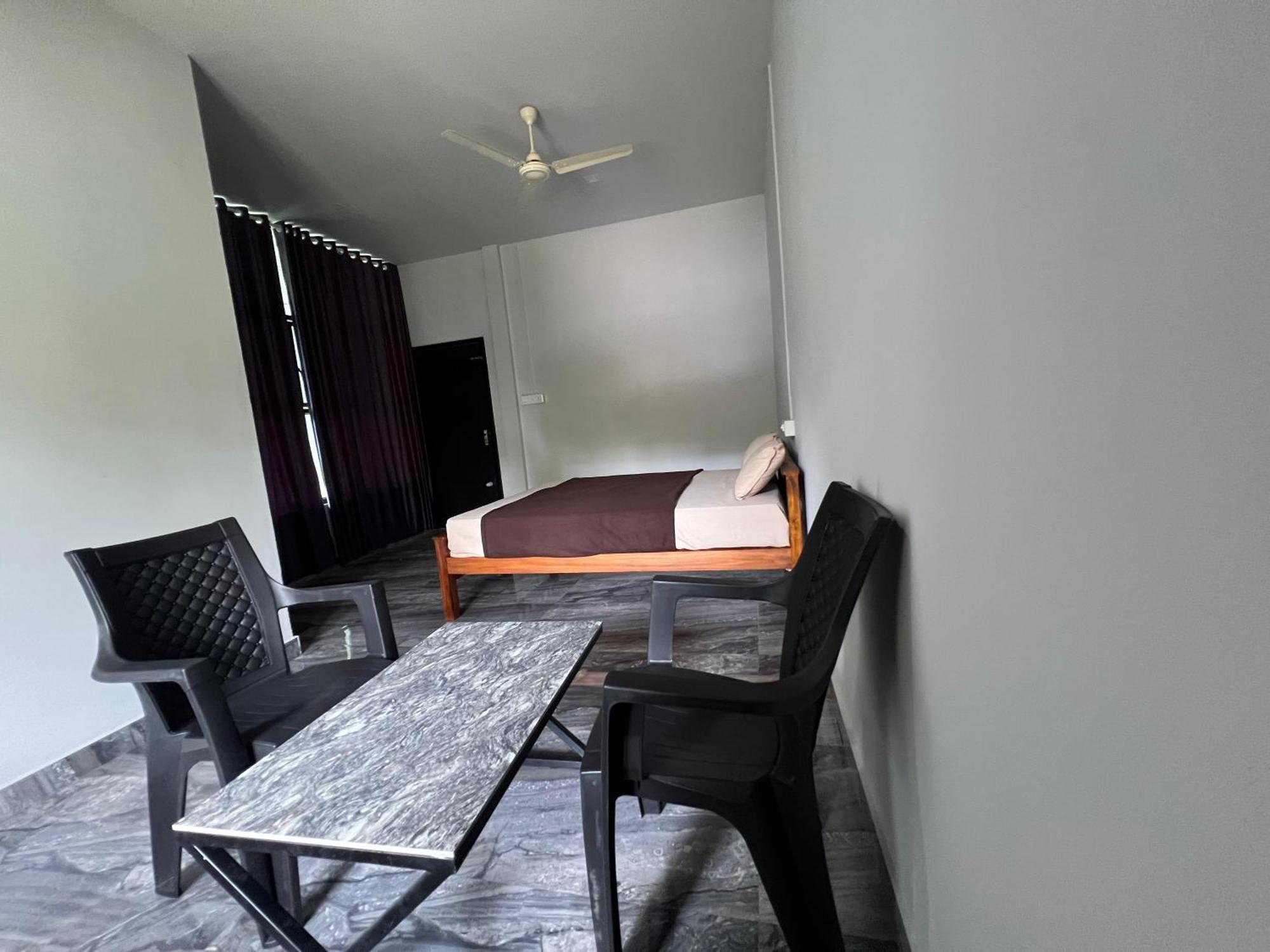 Nest Homes Nilambūr Buitenkant foto